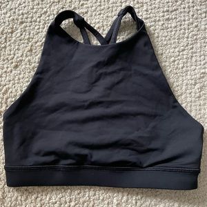 Lululemon sports bra. Size 4. Still in perfect condition.